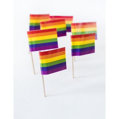 Coctailpinnar med regnbågsflaggor